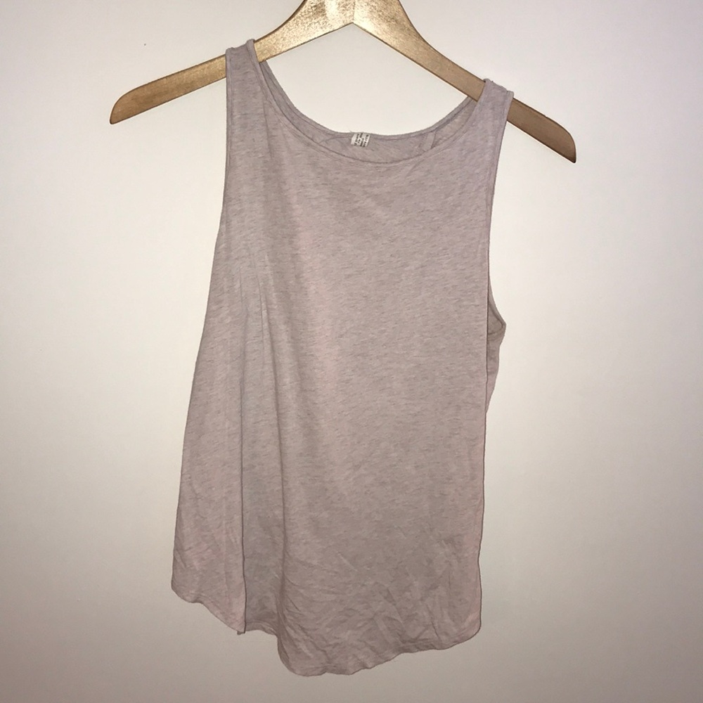 Under Armour tank